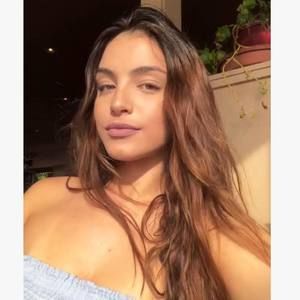 Meet your Posher, Julia